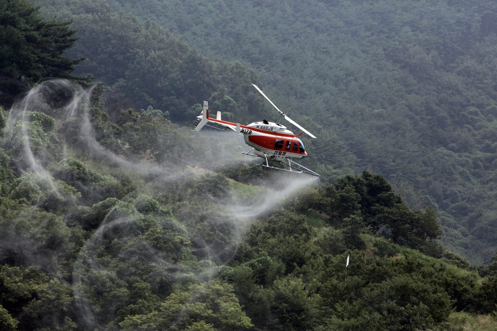 산림항공본부, 밤나무해충 항공방제 12년 무사고 달성 이미지4