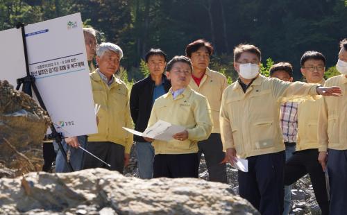 남성현 산림청장, 가리왕산 산사태 피해지 현장 점검