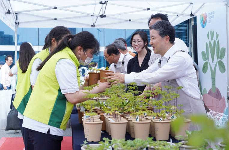 산림청, 세계 생물다양성의 날 맞아 자생식물 2천점 나눔행사 개최