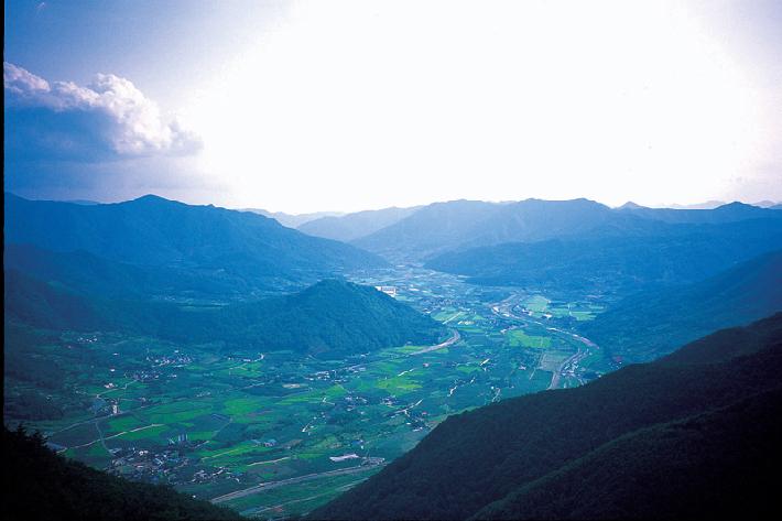 산림청 				 >  휴양·문화·복지 > 우리산/숲길 > 명산소개 및 등산문화 >  숨겨진우리산			